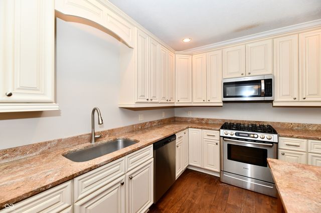 8555 One West Drive 210, Indianapolis, IN 46260