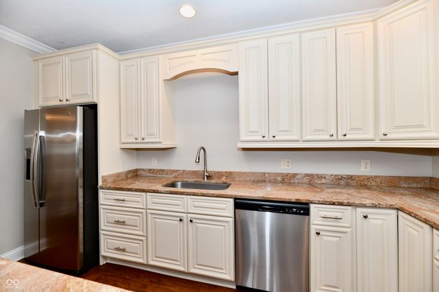 8555 One West Drive 210, Indianapolis, IN 46260