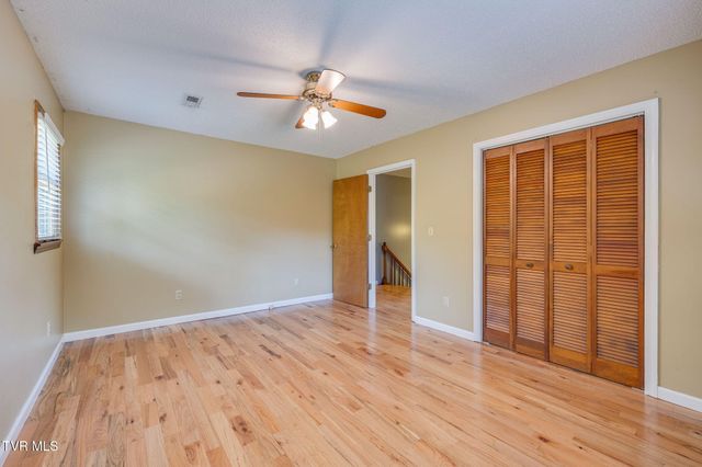 2015 Ridgefield Road, Johnson City, TN 37601