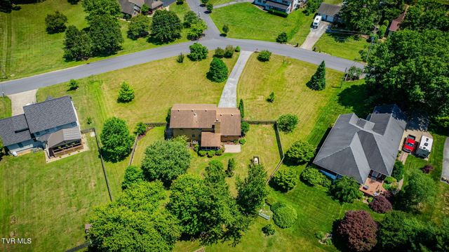 2015 Ridgefield Road, Johnson City, TN 37601