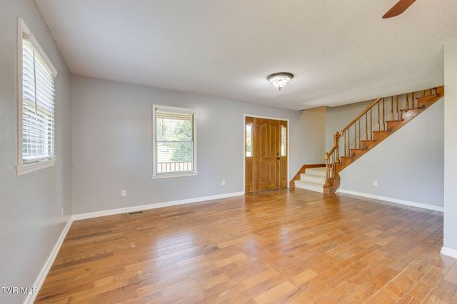 2015 Ridgefield Road, Johnson City, TN 37601