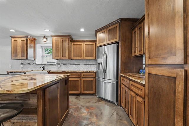 2382 County Road 1205, Blanchard, OK 73010