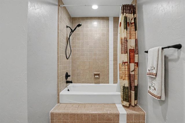 2382 County Road 1205, Blanchard, OK 73010