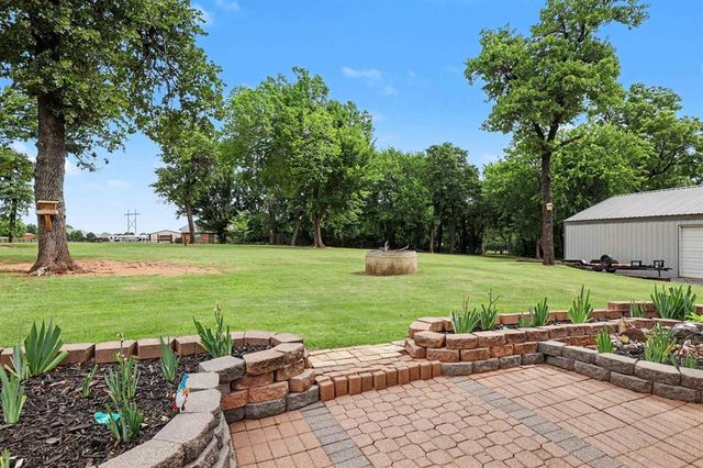 2382 County Road 1205, Blanchard, OK 73010