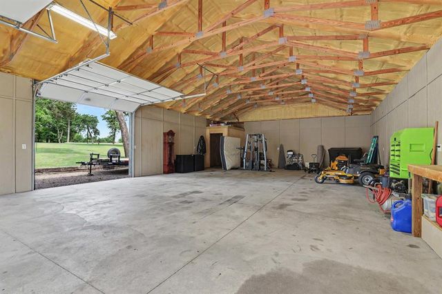 2382 County Road 1205, Blanchard, OK 73010