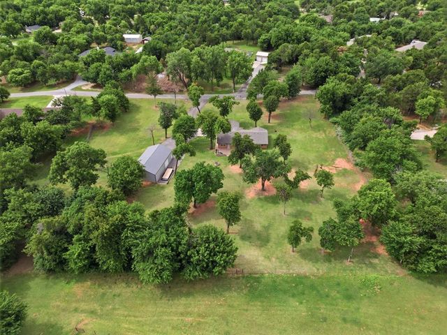 2382 County Road 1205, Blanchard, OK 73010