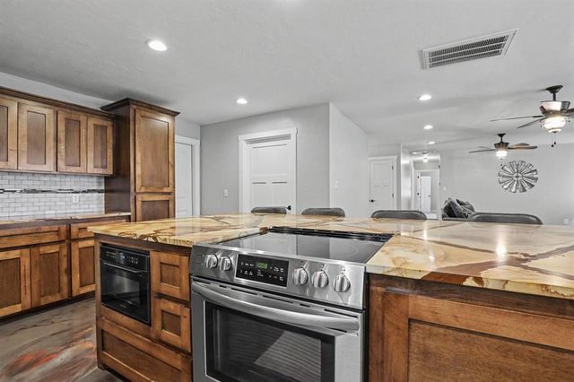 2382 County Road 1205, Blanchard, OK 73010