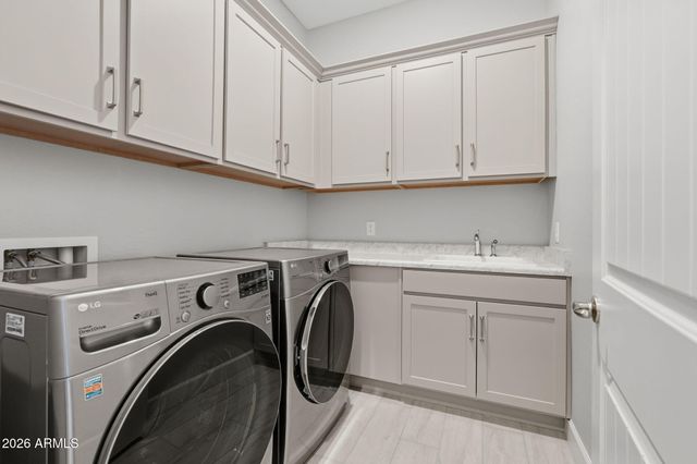 13230 W HORSETAIL Trail, Peoria, AZ 85383