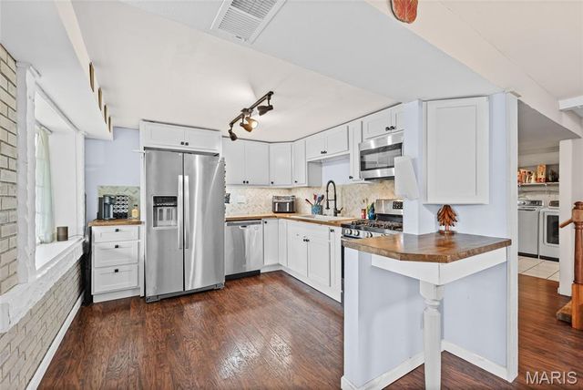 7308 Cedar Drive, Cedar Hill, MO 63016