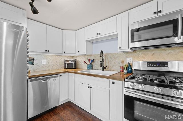 7308 Cedar Drive, Cedar Hill, MO 63016