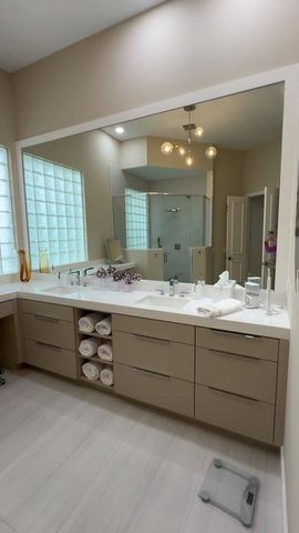 237 Porto Vecchio Way, Palm Beach Gardens, FL 33418