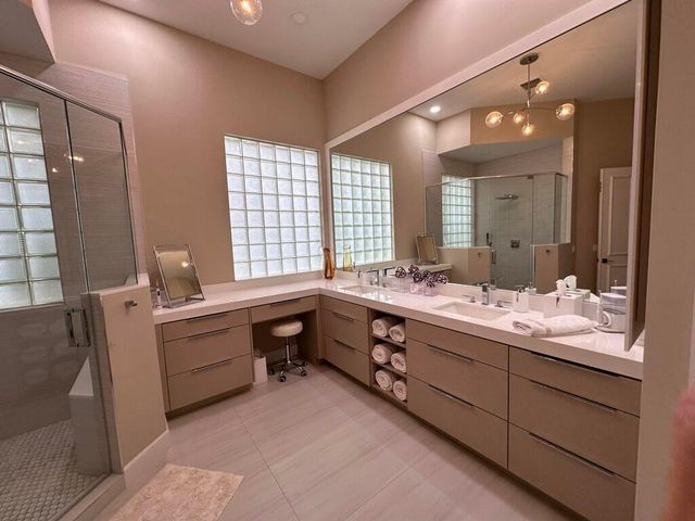 237 Porto Vecchio Way, Palm Beach Gardens, FL 33418