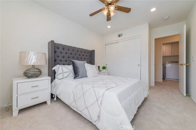 25 Washington, Irvine, CA 92606