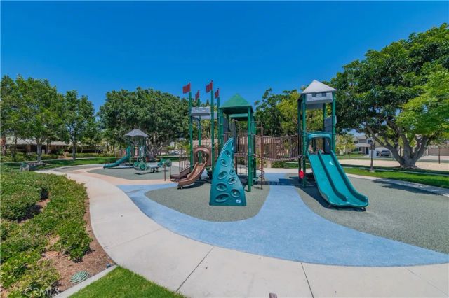 25 Washington, Irvine, CA 92606