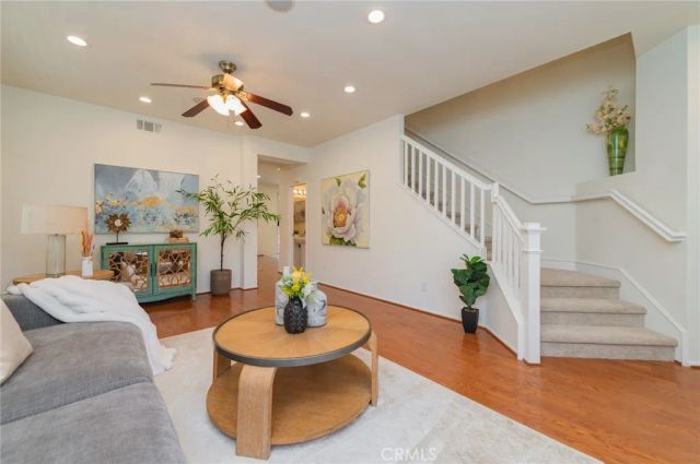 25 Washington, Irvine, CA 92606