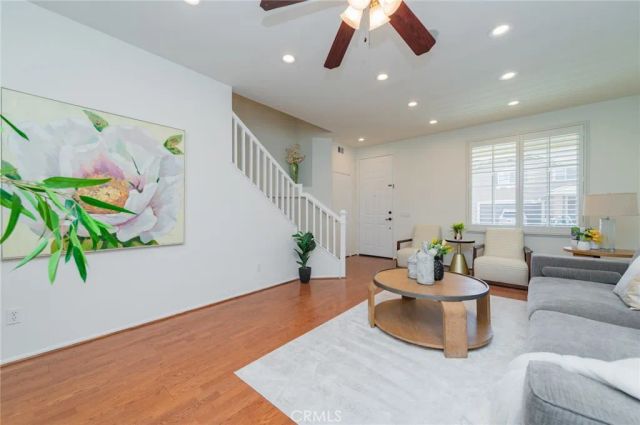 25 Washington, Irvine, CA 92606