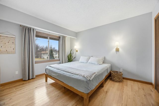 2301 N Flickertail Drive S, Fargo, ND 58103