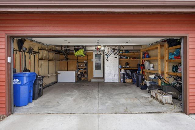 2301 N Flickertail Drive S, Fargo, ND 58103