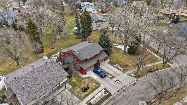 2301 N Flickertail Drive S, Fargo, ND 58103