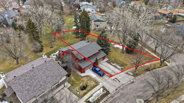 2301 N Flickertail Drive S, Fargo, ND 58103