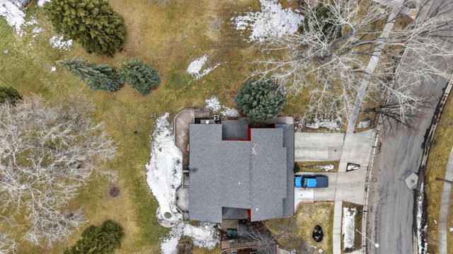 2301 N Flickertail Drive S, Fargo, ND 58103