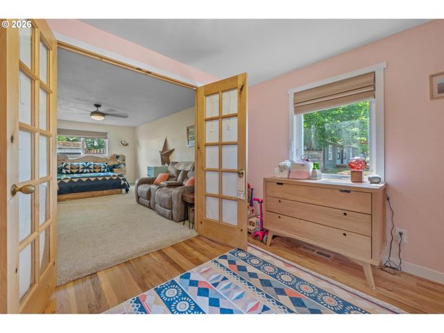 152 WARNER PARROTT Rd, Oregon City, OR 97045