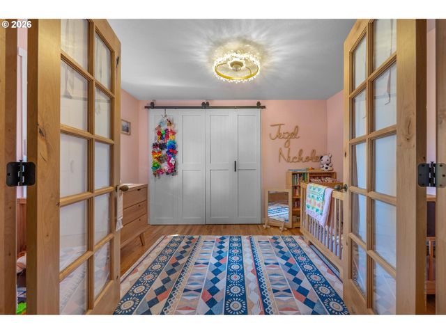 152 WARNER PARROTT Rd, Oregon City, OR 97045
