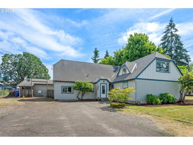 152 WARNER PARROTT Rd, Oregon City, OR 97045