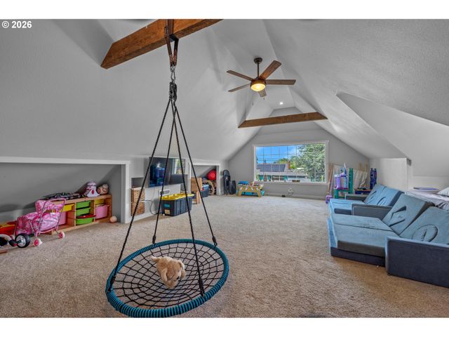 152 WARNER PARROTT Rd, Oregon City, OR 97045