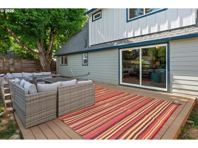 152 WARNER PARROTT Rd, Oregon City, OR 97045