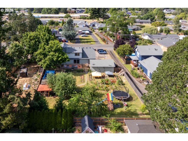 152 WARNER PARROTT Rd, Oregon City, OR 97045