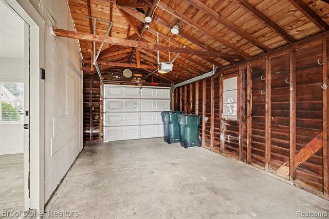 22033 Alger Street, Saint Clair Shores, MI 48080