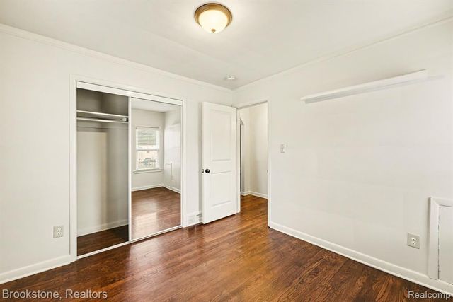 22033 Alger Street, Saint Clair Shores, MI 48080