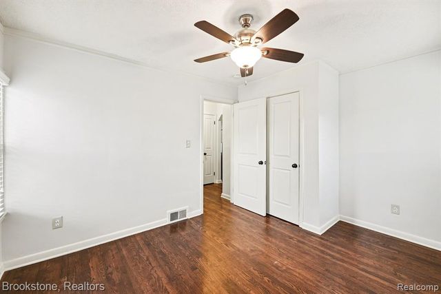 22033 Alger Street, Saint Clair Shores, MI 48080