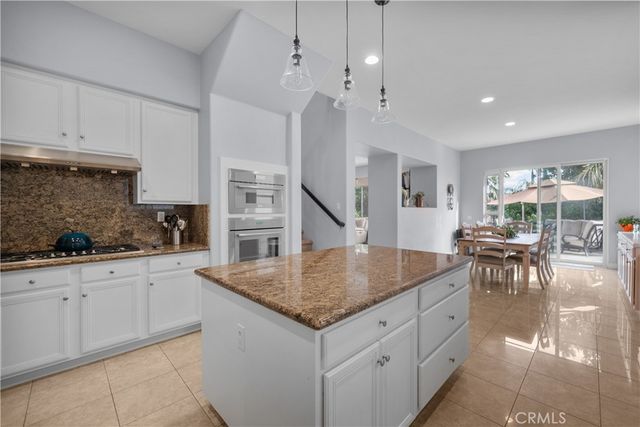 29350 Las Brisas, Valencia, CA 91354