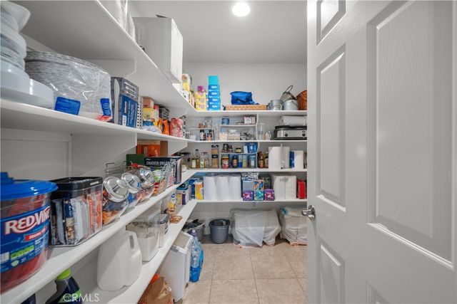 29350 Las Brisas, Valencia, CA 91354