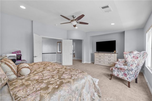 29350 Las Brisas, Valencia, CA 91354