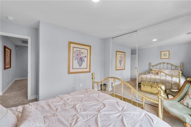 29350 Las Brisas, Valencia, CA 91354