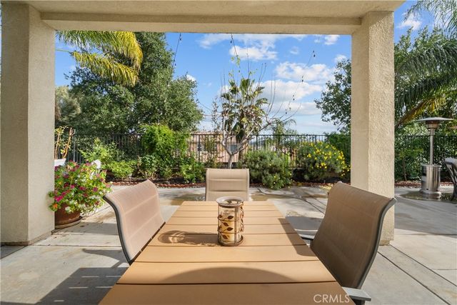 29350 Las Brisas, Valencia, CA 91354