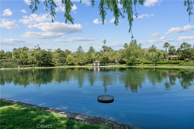 29350 Las Brisas, Valencia, CA 91354