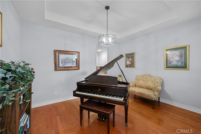 29350 Las Brisas, Valencia, CA 91354