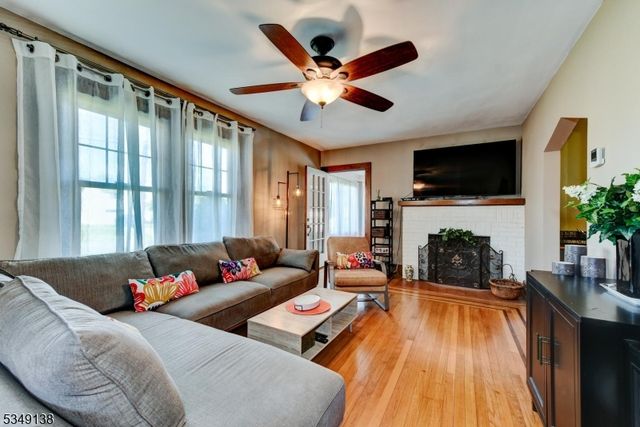 21 Ivanhoe Ave, Somerville Boro, NJ 08876