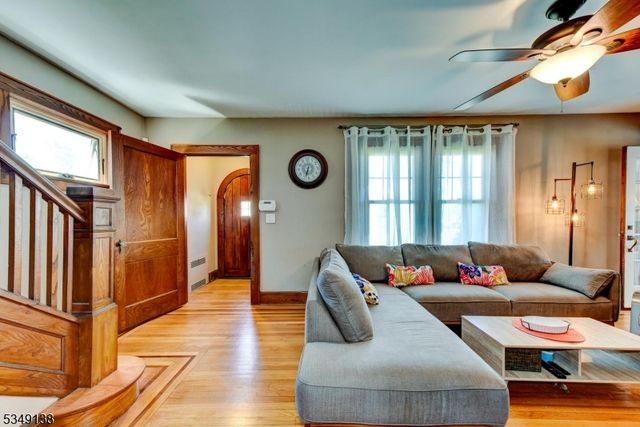 21 Ivanhoe Ave, Somerville Boro, NJ 08876