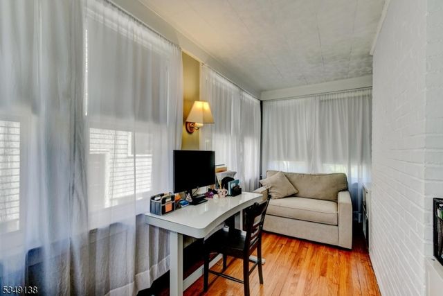 21 Ivanhoe Ave, Somerville Boro, NJ 08876