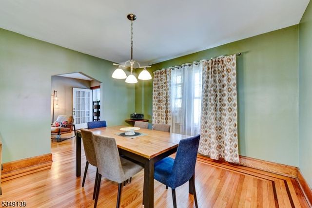 21 Ivanhoe Ave, Somerville Boro, NJ 08876