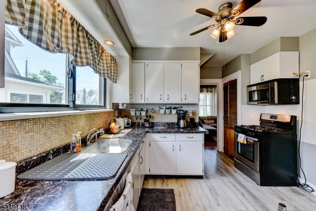 21 Ivanhoe Ave, Somerville Boro, NJ 08876