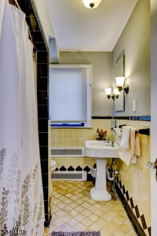 21 Ivanhoe Ave, Somerville Boro, NJ 08876