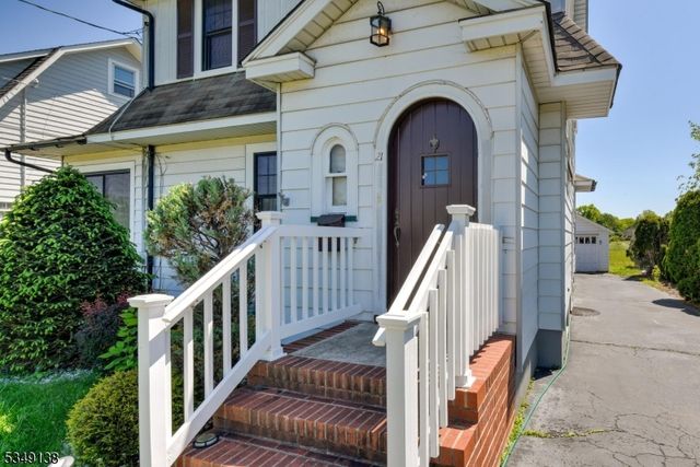 21 Ivanhoe Ave, Somerville Boro, NJ 08876