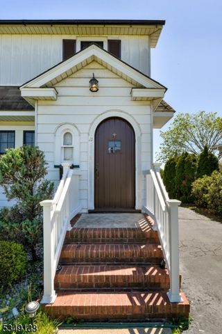21 Ivanhoe Ave, Somerville Boro, NJ 08876