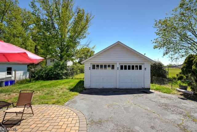 21 Ivanhoe Ave, Somerville Boro, NJ 08876